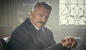 Sam Neill in Peaky Blinders-1