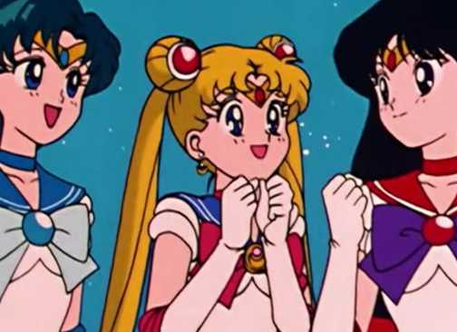 Serena and her friends smiling after winning a battle.