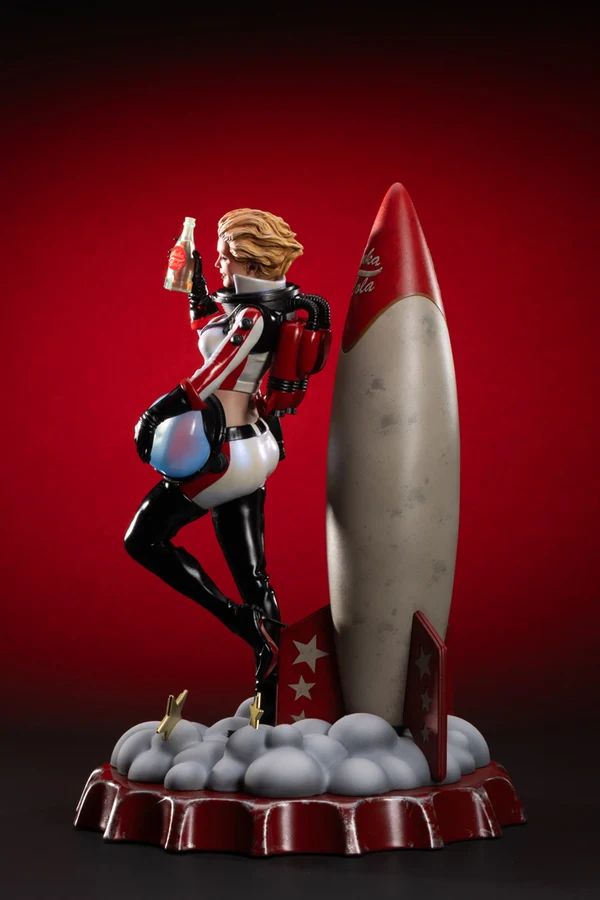 Fallout Nuka-Girl Rocketsuit Statue 3
