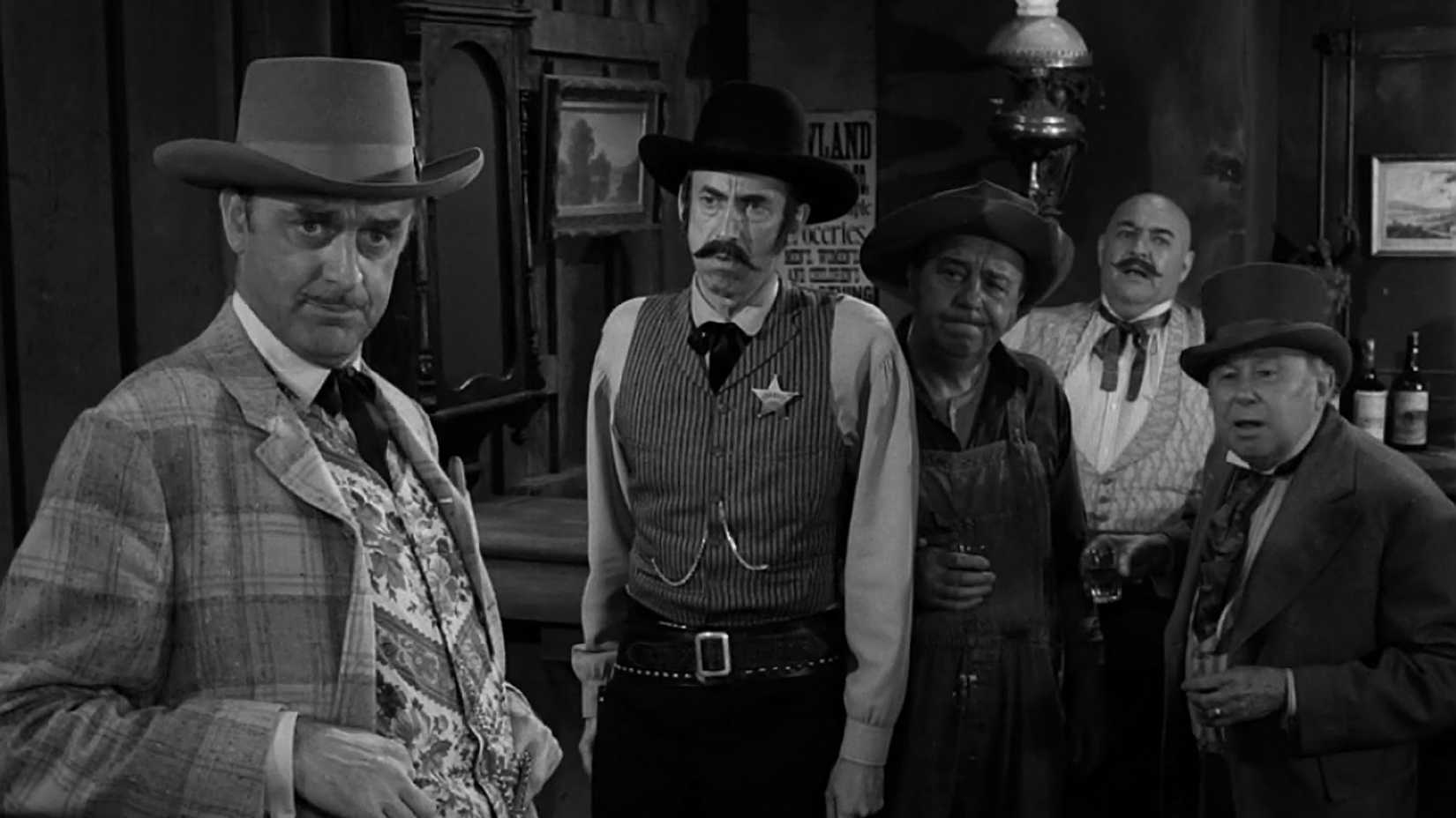 جۆن دێهنەر لە فیلمی Mr Garrity & The Graves، The Twilight Zone وەرزی پێنجەم ئەڵقەی ٣٢