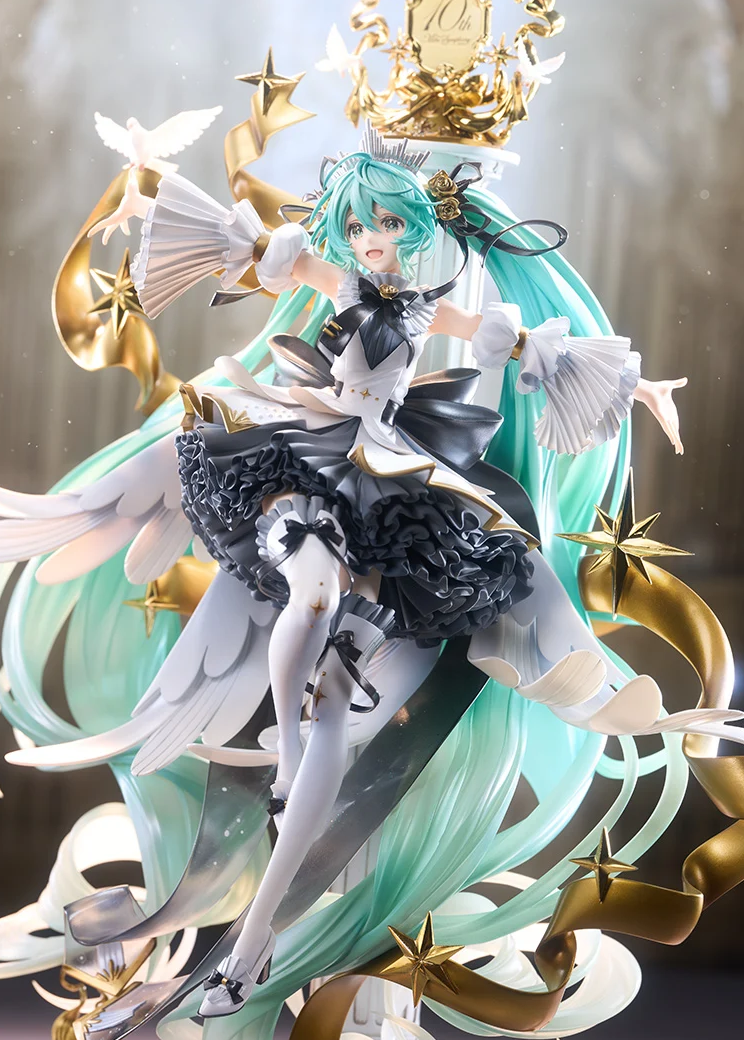 This Hatsune Miku Figure May Be the Most Stunning One Yet