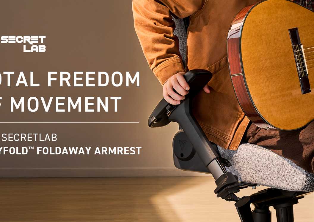 secretlab-foldaway-armrest-use