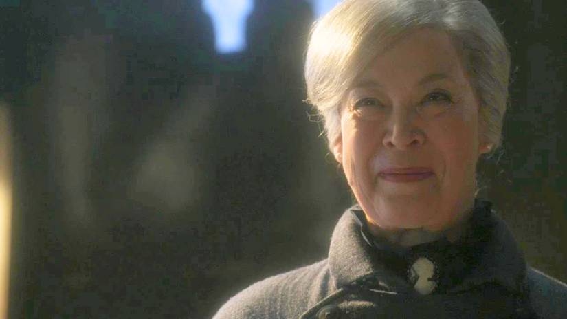 10 Penjahat DC di Smallville yang Mungkin Dilupakan Penggemar 11 Granny Goodness in Smallville