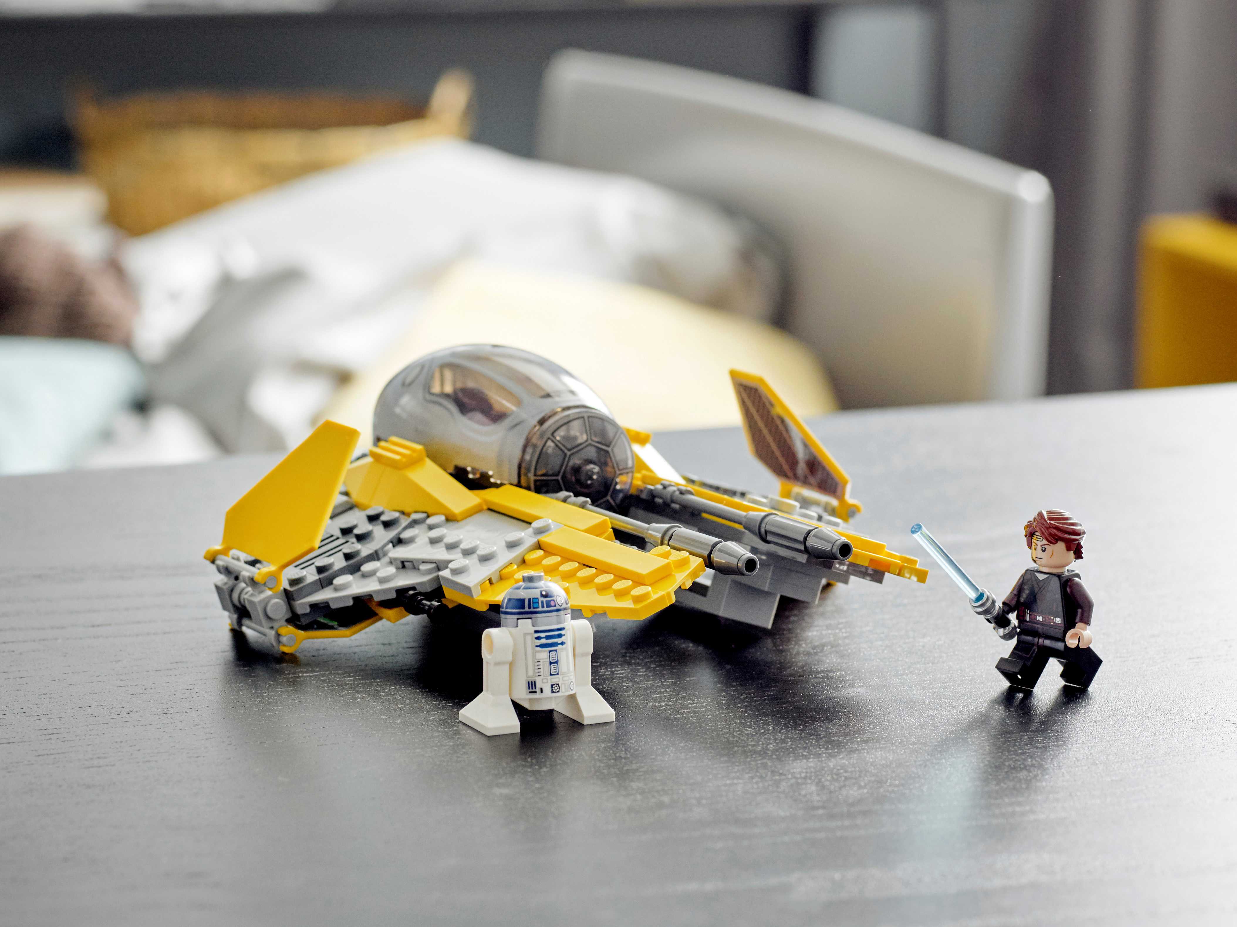 LEGO 75281 Anakin's Jedi Interceptor official lifestyle promo photo (1)