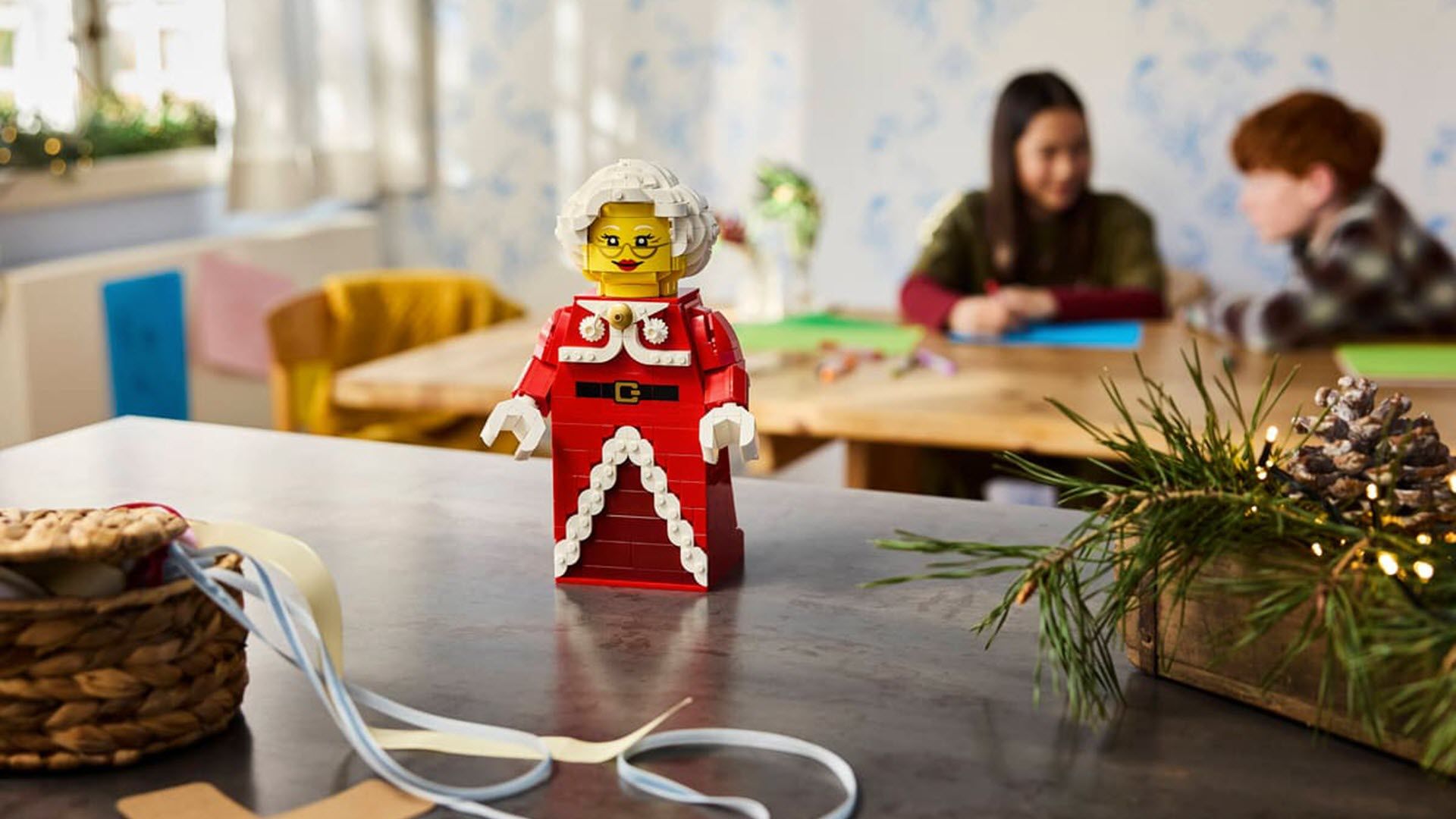 lego mrs claus standing up