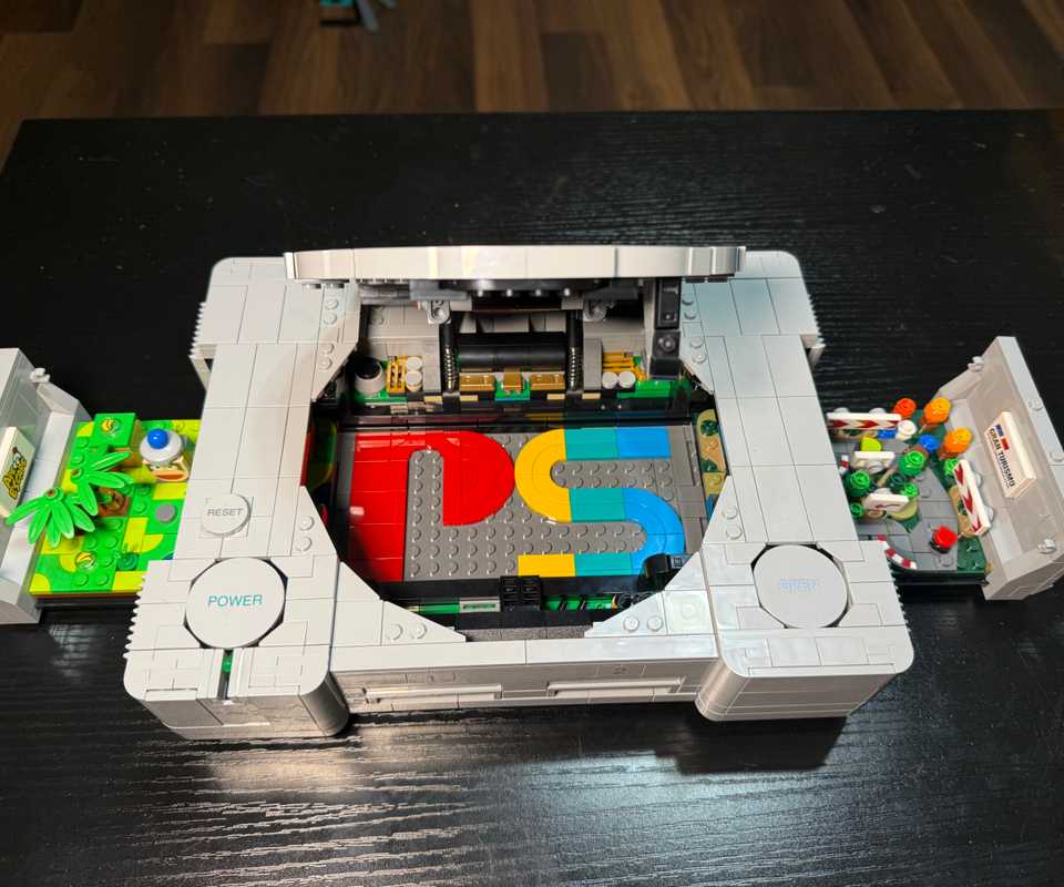 lego playstation - with side pieces open