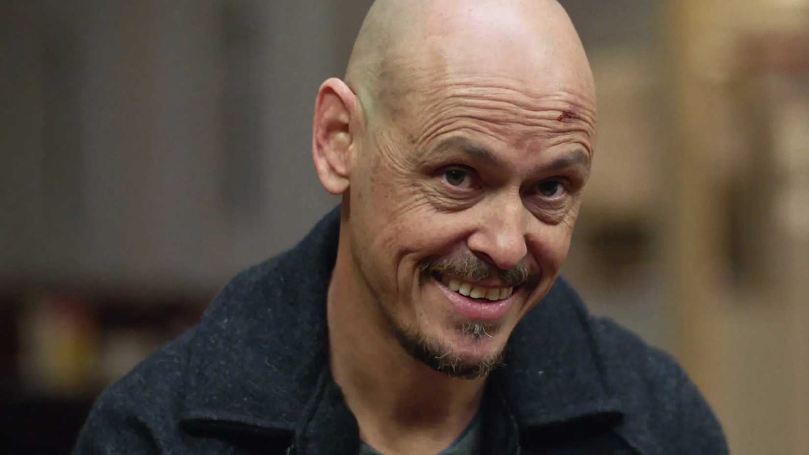 Scott Ryan as Ray Shoesmith in Mr Inbetween