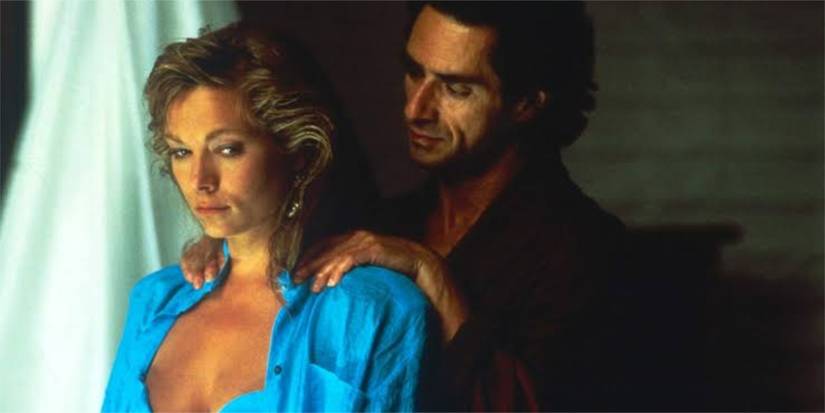Theresa Russell with one of her male victims in Black Widow