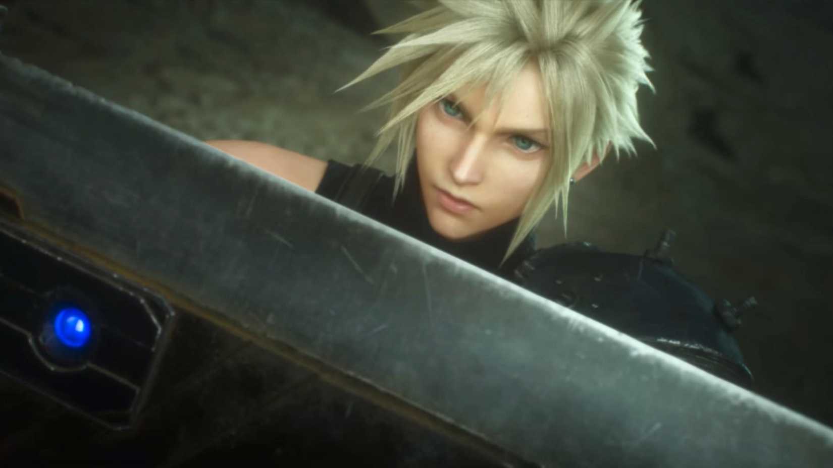Close-up of Cloud Strife holding his massive Buster Sword, with glowing green and blue materia embedded in its hilt, in Final Fantasy Resonance