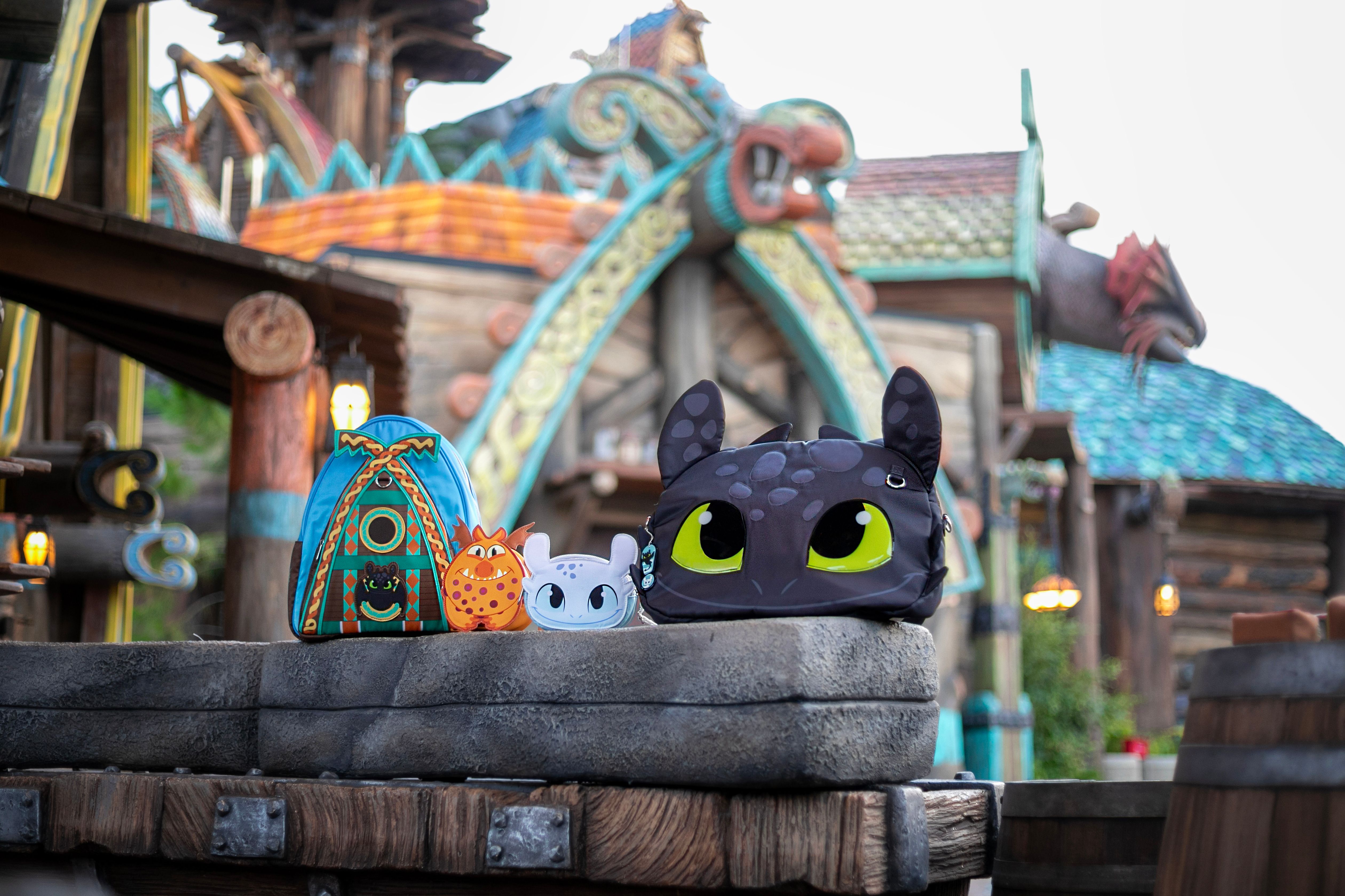 How to Train Your Dragon Toothless Bag Merch Line [Exclusive]