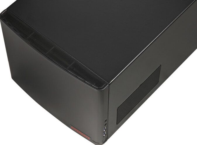 Gamer Builds Their Own Steam Machine