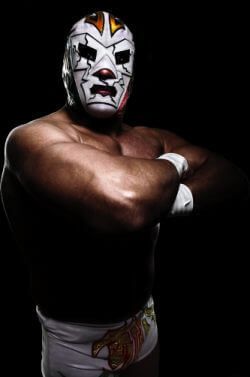 Dr Wagner Jr is the cover athlete for Lucha Libre AAA: Heroes Del Ring