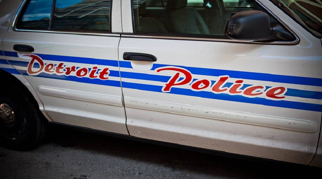 Man shoots teen video game theft