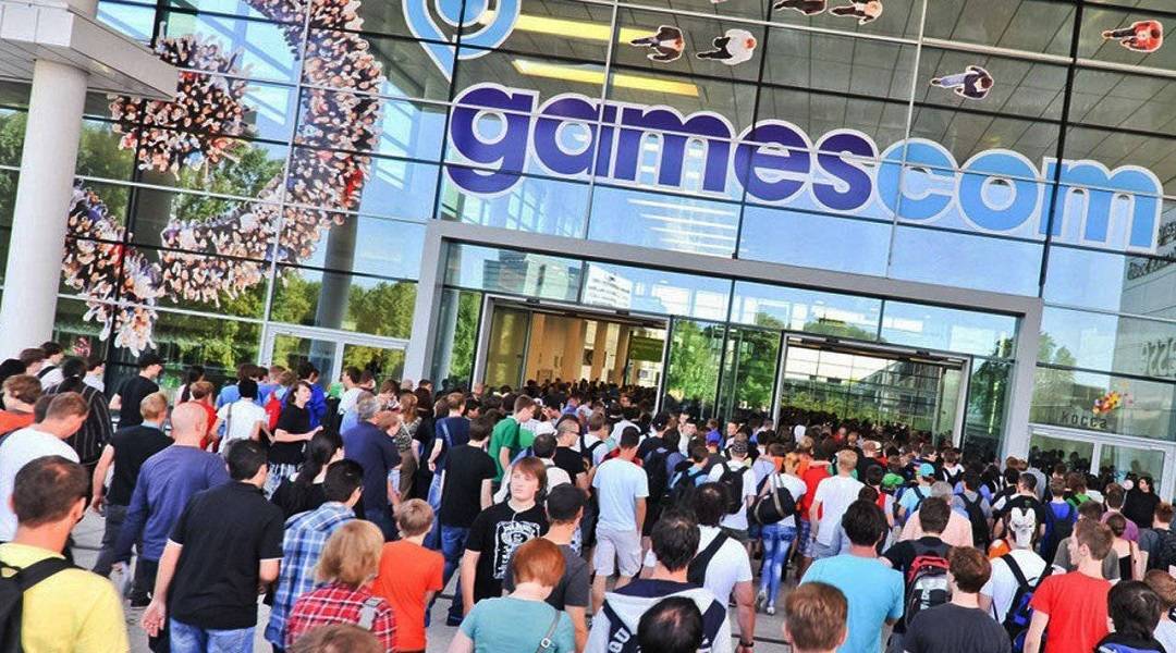 crowd at gamescom