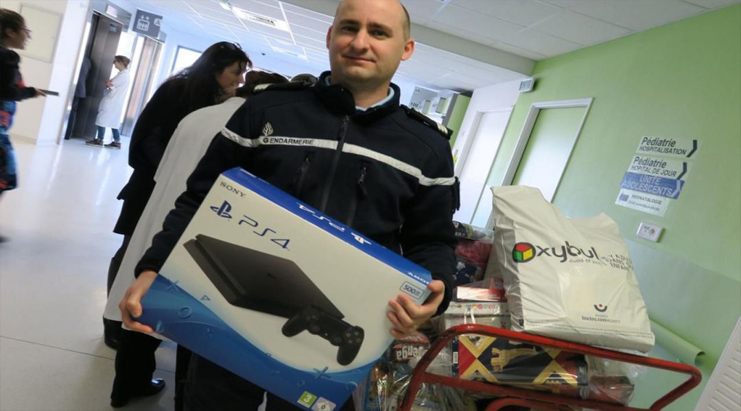 french policemen donate game consoles