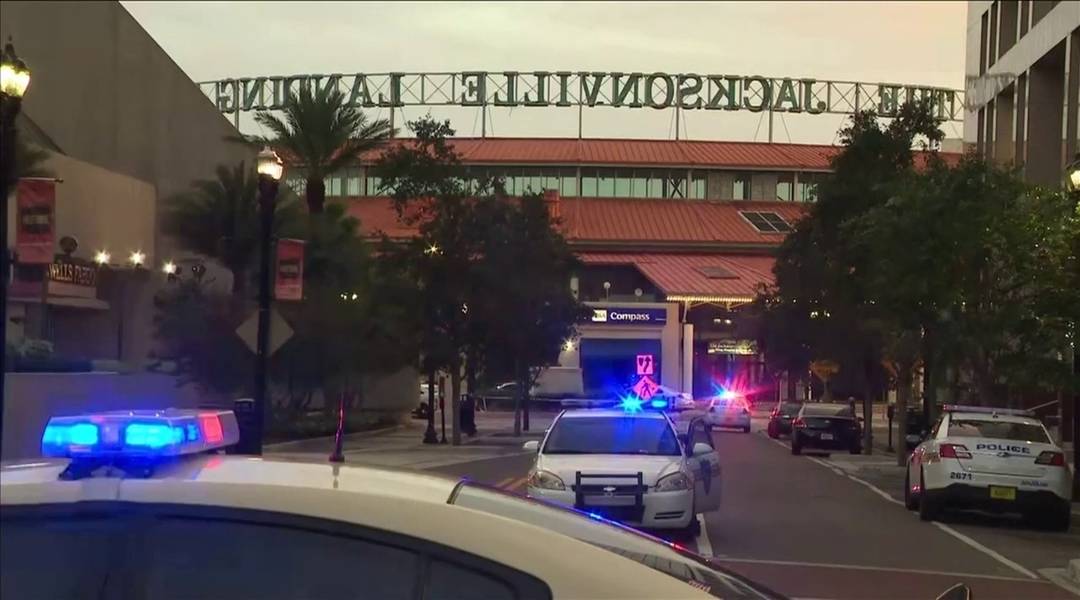 jacksonville landing police on scene