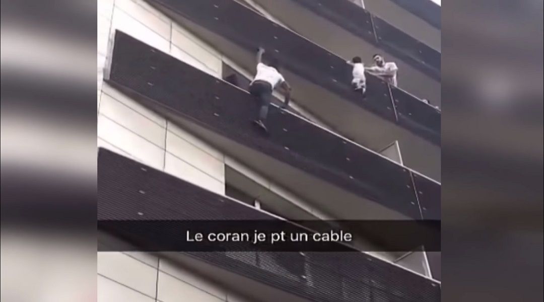 paris balcony rescue video