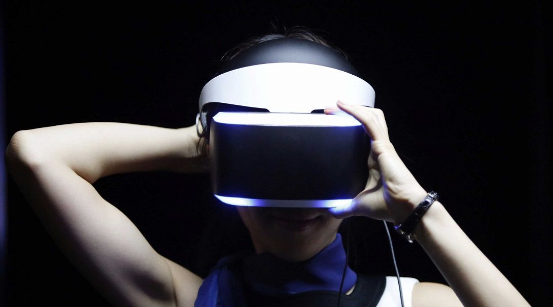 Watch Sony's Official PlayStation VR Unboxing - PlayStation VR user