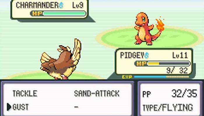 Pokemon GO: 3 Ways to Improve Combat - Pokemon battle pidgey and charmander