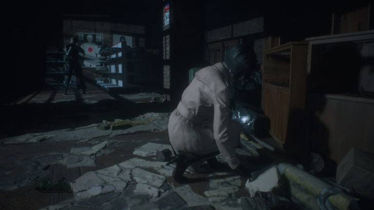 resident-evil-2-screenshots-ada-wong-trenchcoat