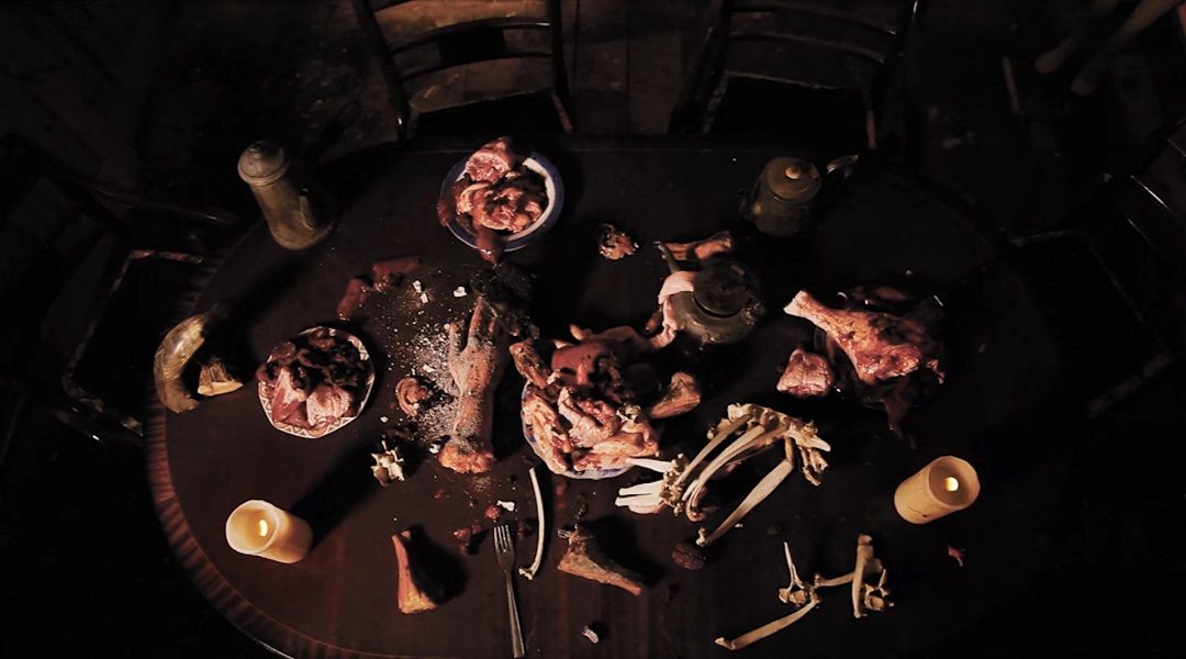 Resident Evil 7 Trailer - Resident Evil 7 kitchen table
