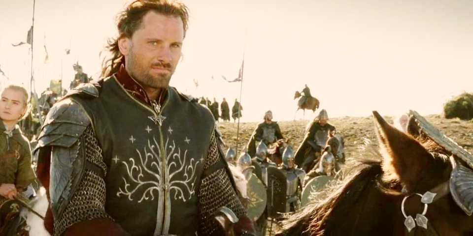 aragorn-legolas-and-other-soldiers-on-foot-and-horseback-in-the-lord-of-the-rings-the-return-of-the-king.jpg