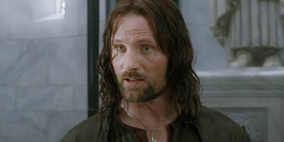 aragorn-speaks-to-the-king-in-lord-of-the-rings-return-of-the-king-1.jpg