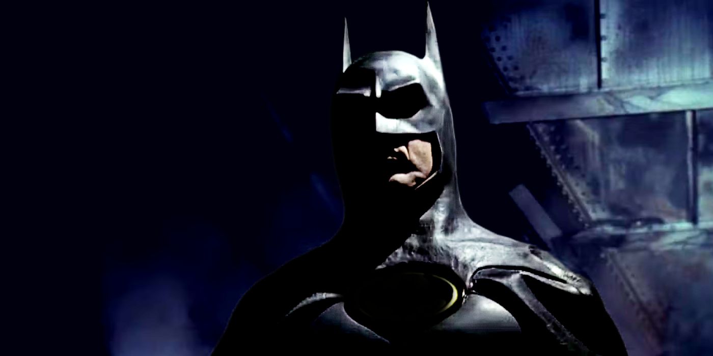 michael-keaton-s-bruce-wayne-stands-in-the-shadows-wearing-his-cowl-in-tim-burton-s-batman-returns.jpg