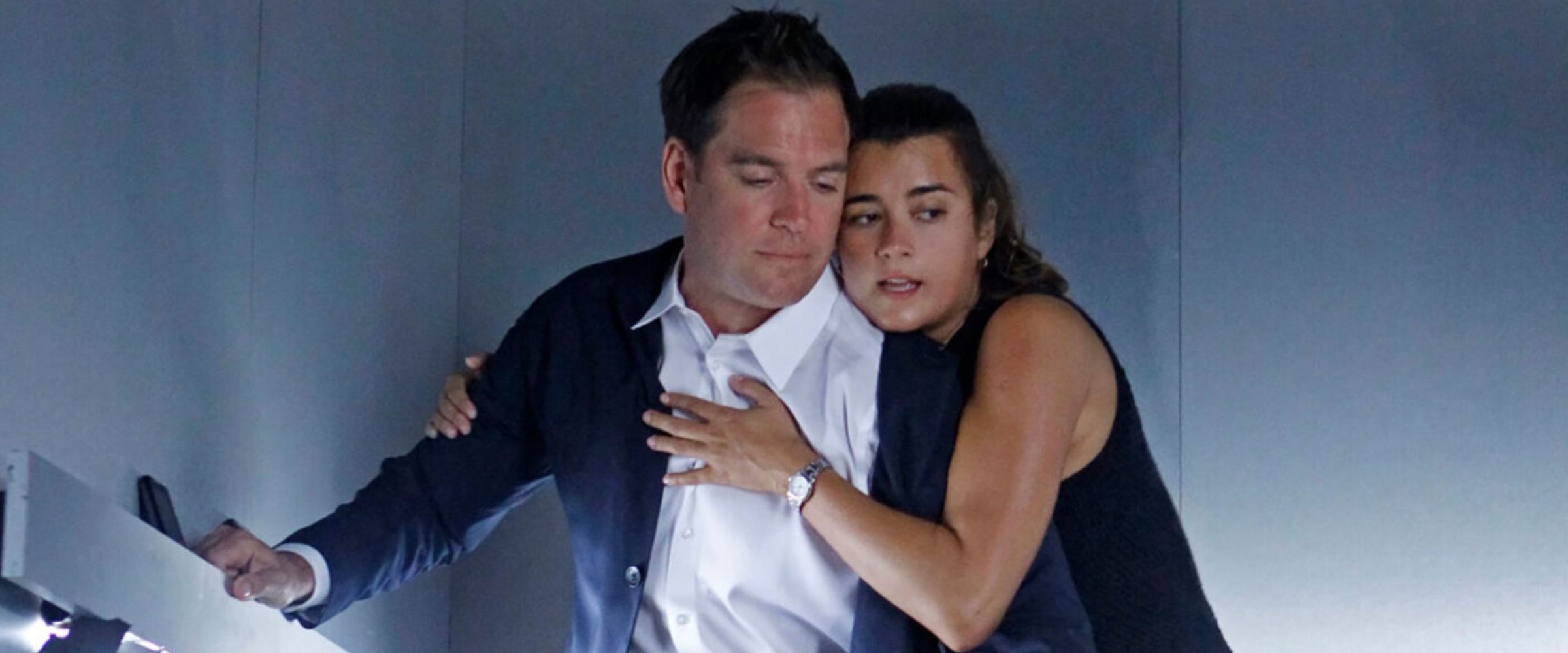 tony-and-ziva-holding-onto-one-another-in-a-falling-elevator-in-ncis.jpg