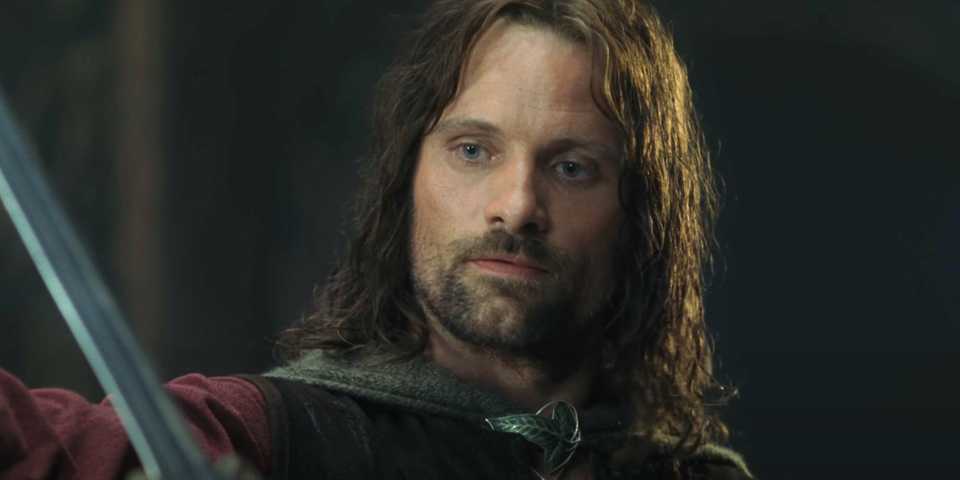 viggo-mortensen-as-aragorn-holding-a-sword-in-the-lord-of-the-rings-the-two-towers.jpg