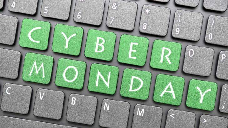 walmart-cyber-monday-gaming-deals-2018-keyboard