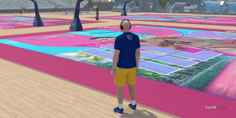 NBA 2K23 Watching Games With A Center