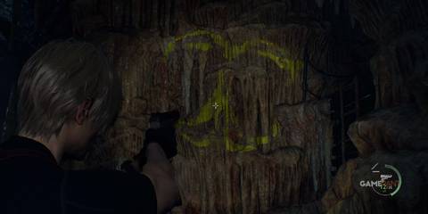 RE4RemakeLakeDoor1Symbol3