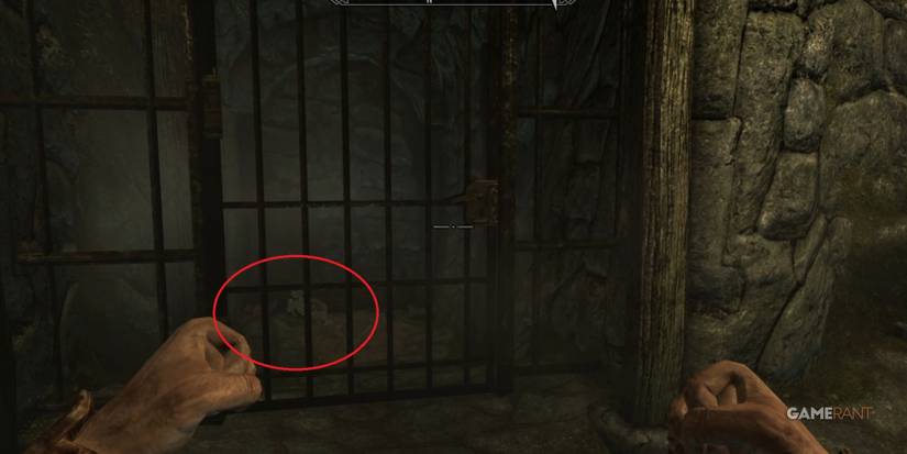 Skyrim Helgen Keep Locked Room With Coins