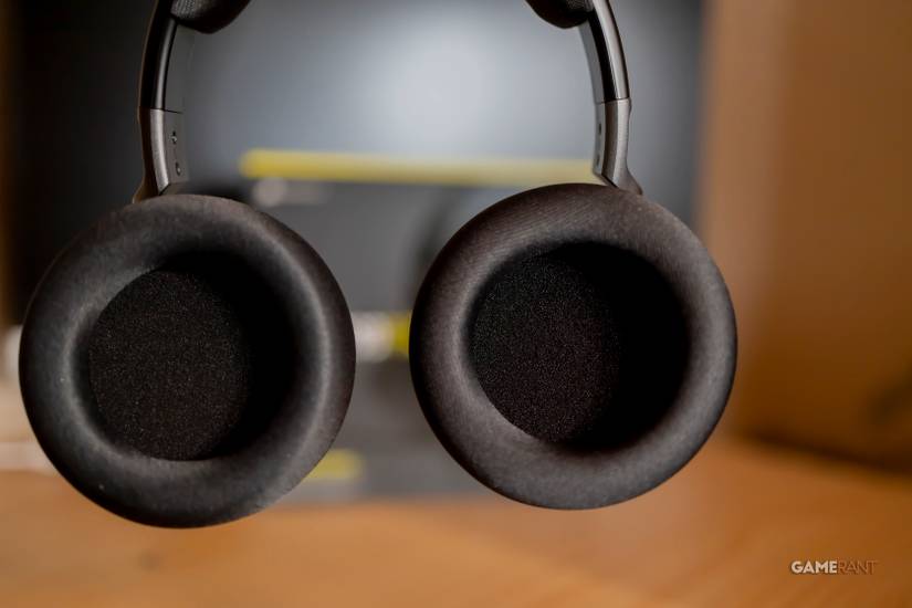 Corsair Virtuoso Pro close up of ear padding