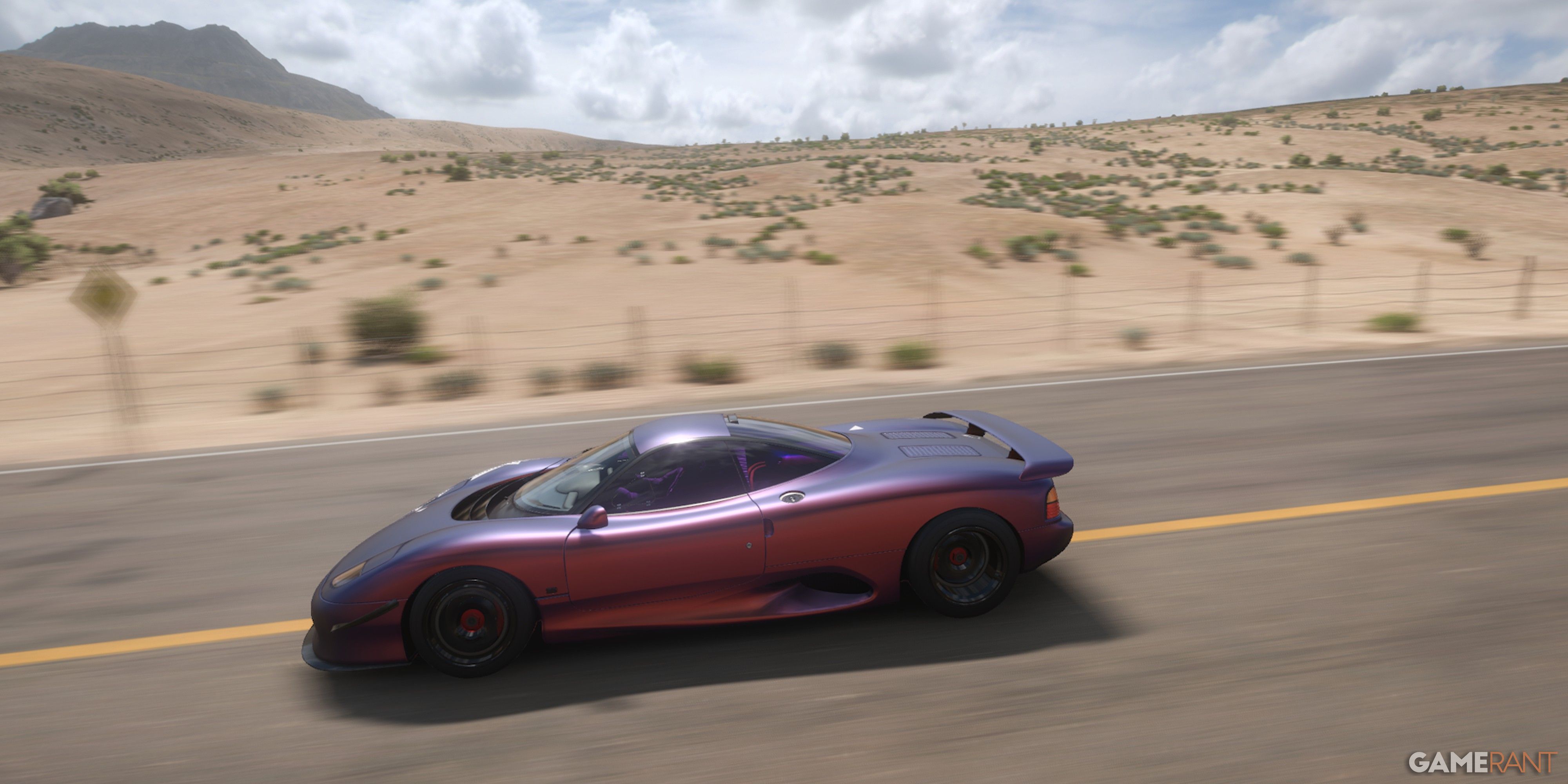 Forza Horizon 5 Max Upgraded Jaguar XJR-15 in Desert