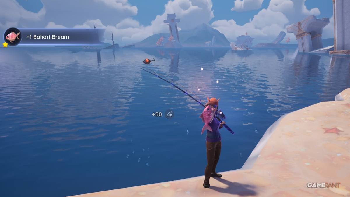 Catching a Star-quality Bahari Bream from a fishing spot locating at Coral Shores, Bahari Bay in Palia.