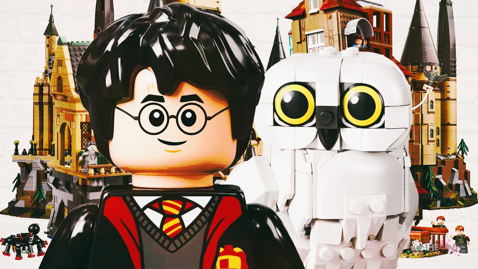 Harry Potter LEGO minifigure close-up next to LEGO Hedwig Hogwarts replica composite