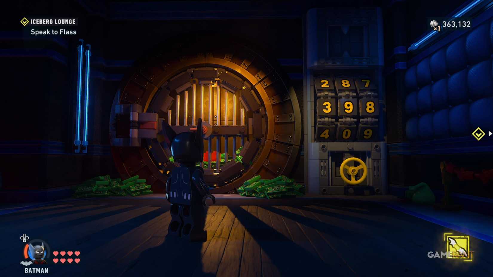 How to open the Iceberg Lounge safe in LEGO Batman Legacy 1